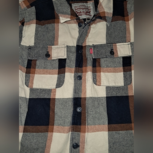 Levi's Plaid Button-Up Zippered Shacket - Picture 2 of 9